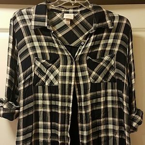 Tops - adorable button up plaid top Tops - adorable button up plaid top